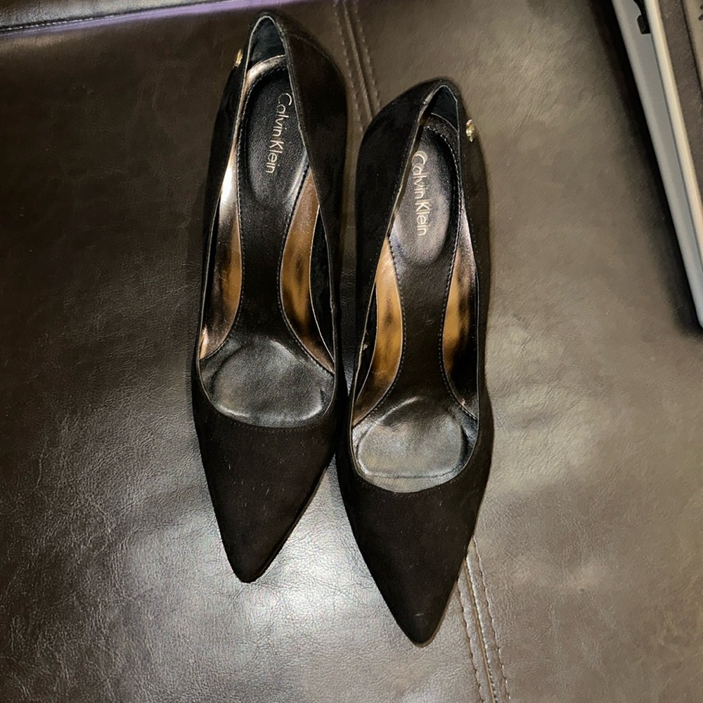 CALVIN KLEIN  Black Suede Pumps, 8.5. Like new condition, maybe worn once!